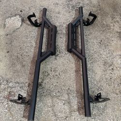 As is 07-18 Chevy Silverado / GMC Sierra Single Cab Off Road Steppers Black 