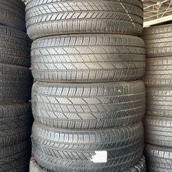 275/55R20 Marca Bridgestone Usadas En Muy Buenas Condiciones De Vida