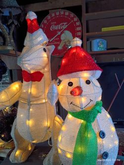Lighted Christmas Sculptures