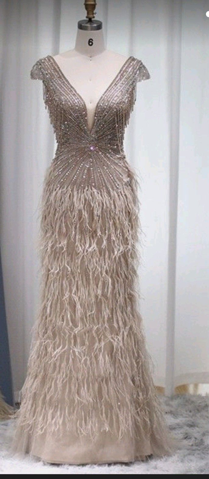 Elegant GALA/Formal GOWN