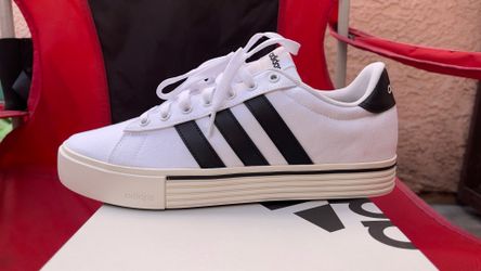 Adidas White/Black Sneakers Size 9 Men’s