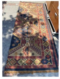 Wool Knit Carpet Rug - $200