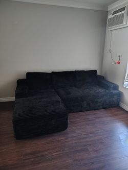 BRAND NEW Black Boneless Sectional Couch Sofa (L) facing chaise for sale ASAP