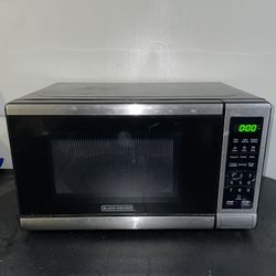 Black+Decker Countertop Microwave Oven 