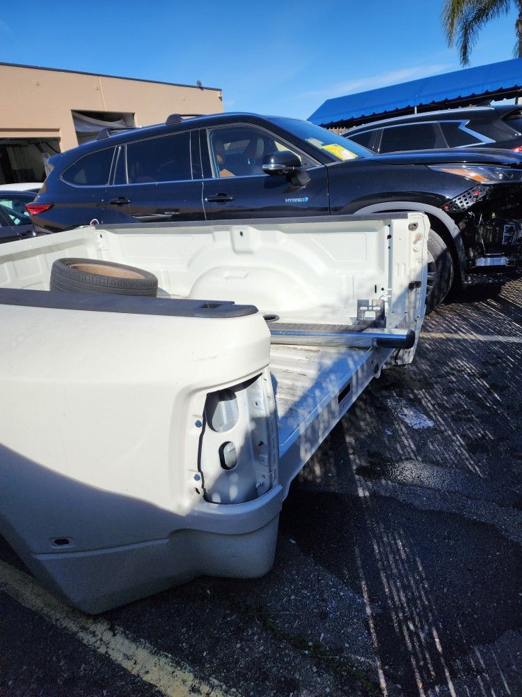 Dodge Ram Box