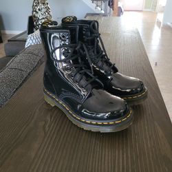 Dr. Martens 1460  Black Patent Leather 