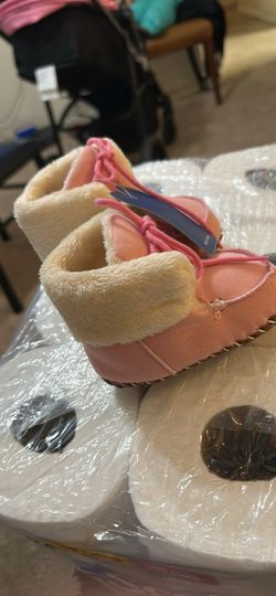 Snow boots