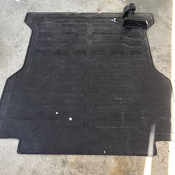 2024-25 Toyota Tacoma bed mat