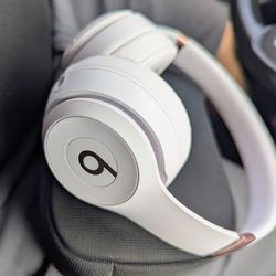 Beats Solo 4 Wireless Headphones