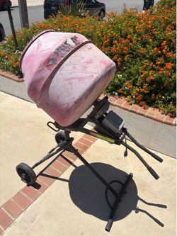 Husky Portable Electric Concrete/Cement Mixer 1/2 HP, 110V model