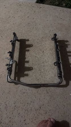 21+ F150 5.0 fuel rail