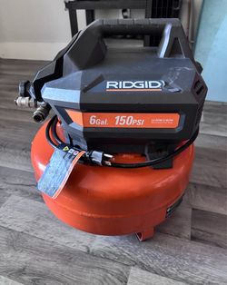 RIDGID 6 Gal. 150 PSI Air Compressor