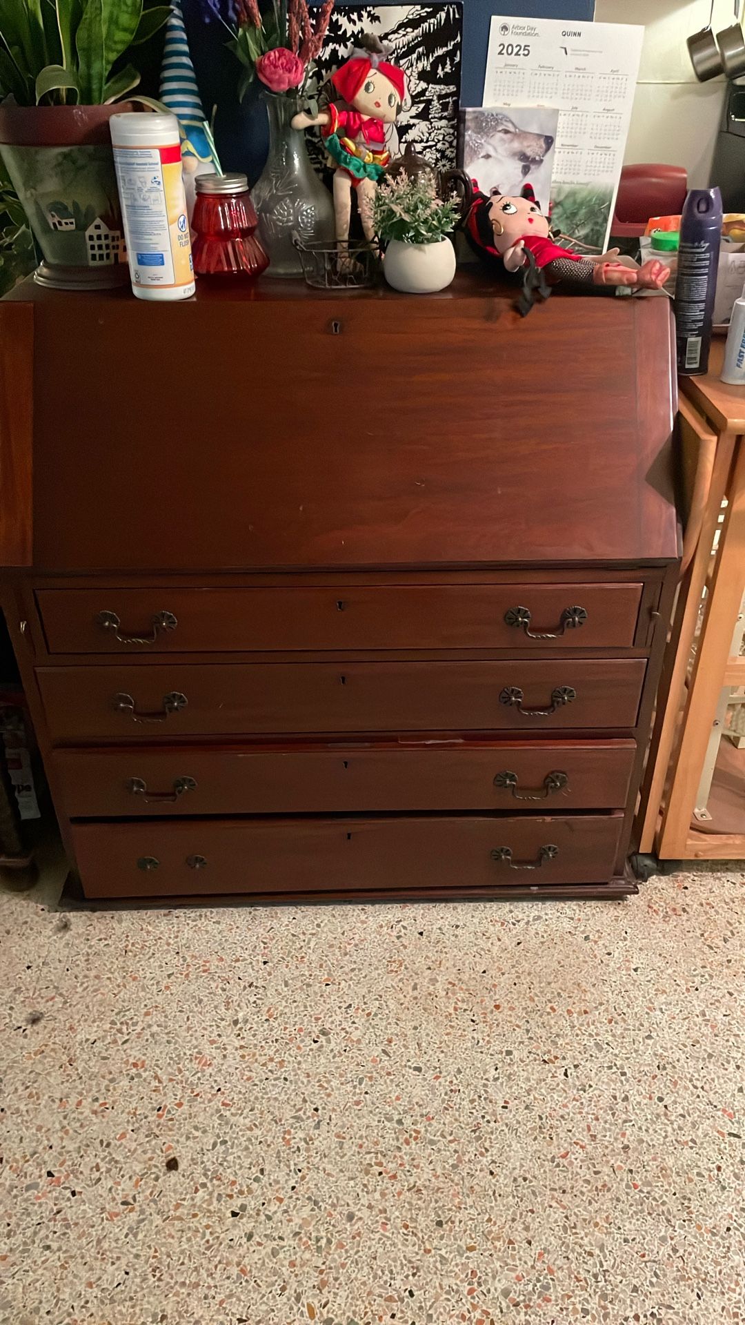 Antique Desk/Dresser With Key