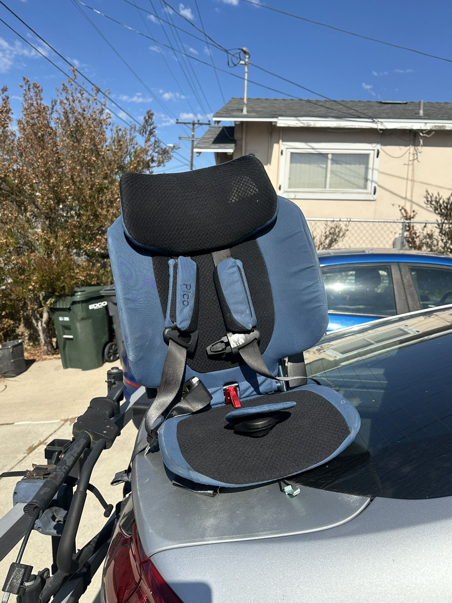 WAYB Pico Portable Car Seat