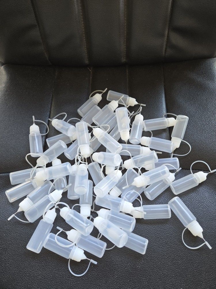 10 PCS. Plastic Squeeze Bottle With Needle Tip