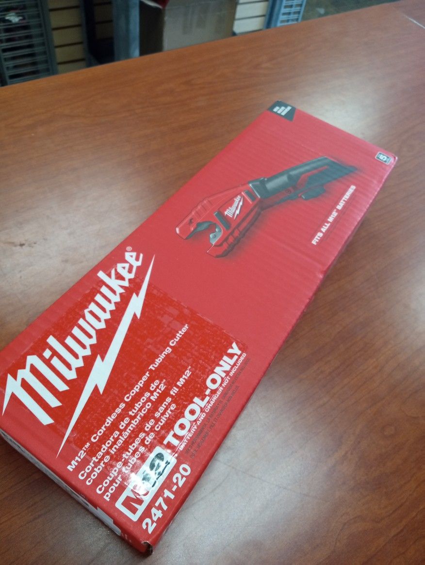 Milwaukee New Copper Tubing Cutter M12