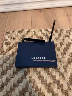 Netgear FWAG 114 dual band wireless vpn firewall