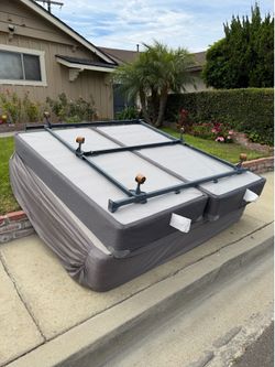 Free Bedding in Monterey Park