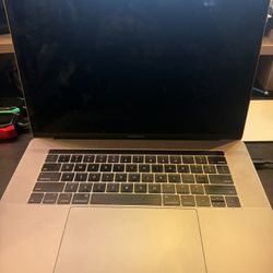 MacBook Pro 15” Inch 2018/19