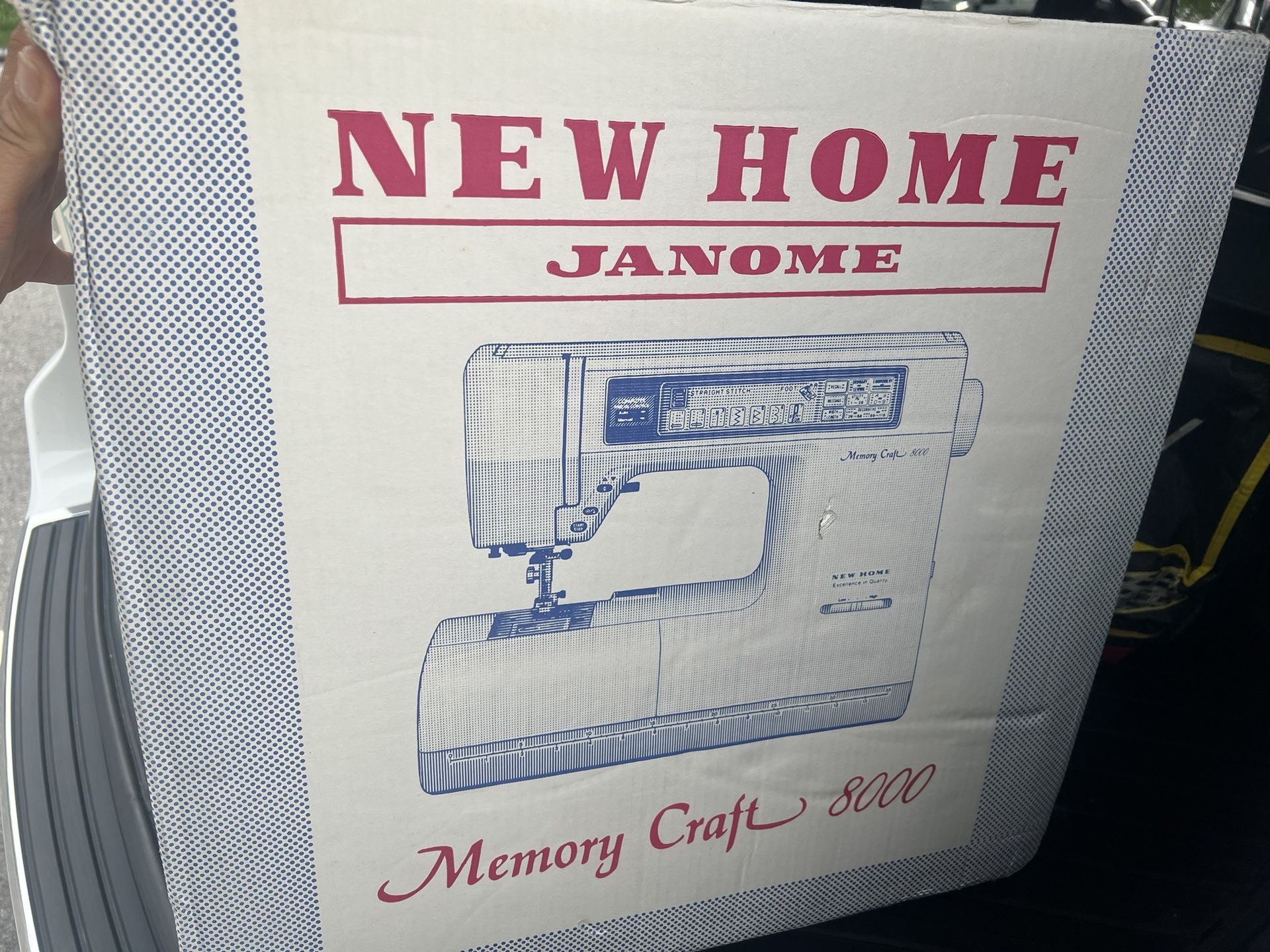 Janome New Home Memory Craft 8000 Sewing & Embroidery Machine