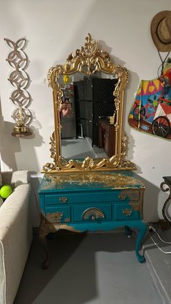 Consola , mesa de entrada con espejo
