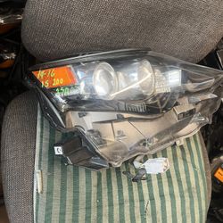 2014-16 Lexus IS  200T-350 Right Headlight LED
