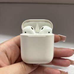 Apple AirPods