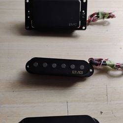 Active Emg Set.  Guitar Pickups 