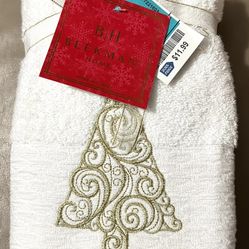NEW! Set Of 2 Christmas (Gold Tree) Hand Towels - 4 sets available 