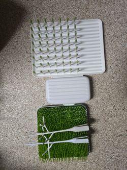 Boon bottle drying rack and OXO tot bottle drying racka and portable holder