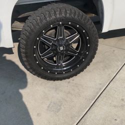 Universal Fit Xtreme Mudders 22 Inch Rims 