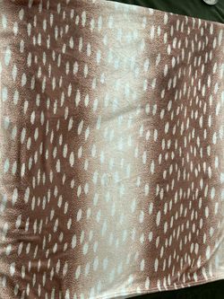 Super Soft Fawn Print Fleece Lined Throw Blanket NEW