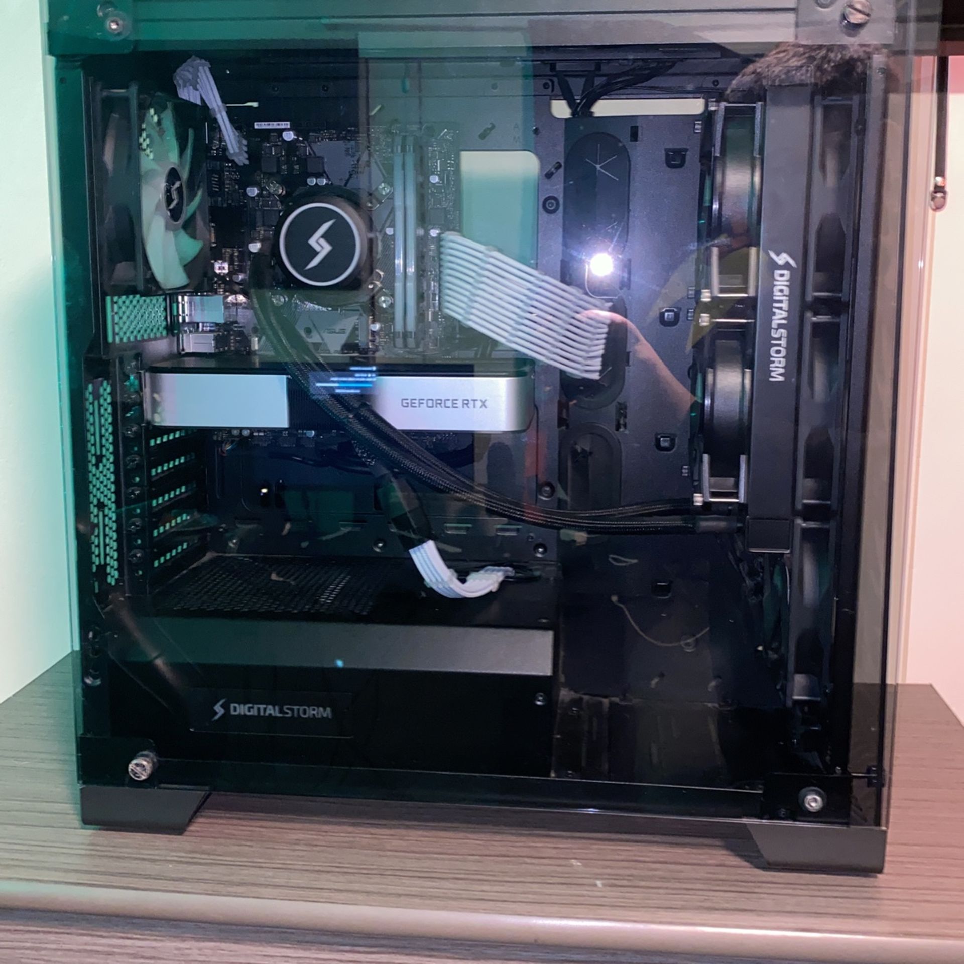 Digital Storm Desktop Pc for Sale in Downey, CA OfferUp