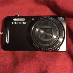 FUJIFILM Digital Camera FinePix T550