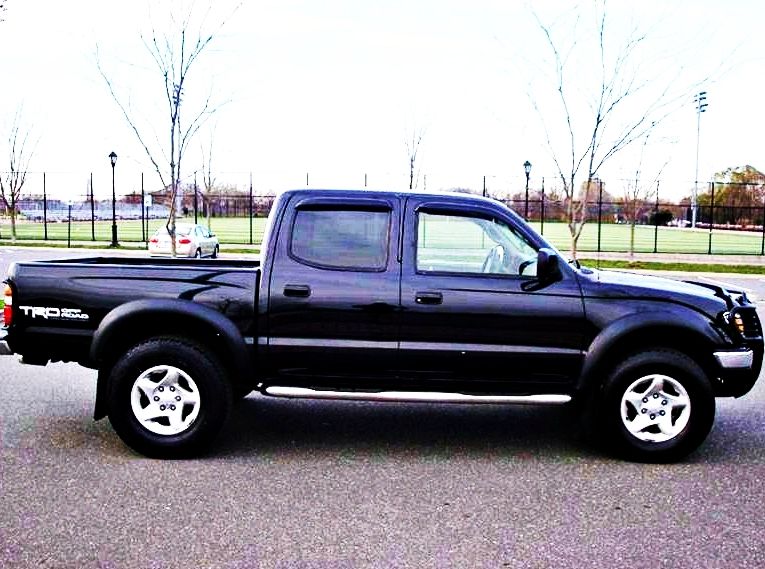 ֆ14OO 4WD Toyota Tacoma 4WD