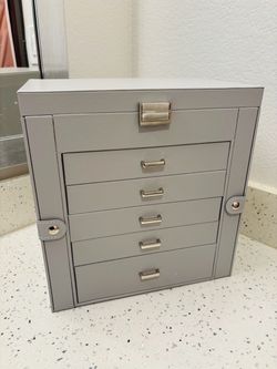 Jewelry box new