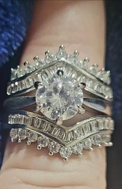 Silver Bridal Ring Set with Round Center Stone