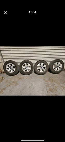2019 f150 factory wheels in great condition