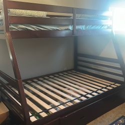 Bunk bed