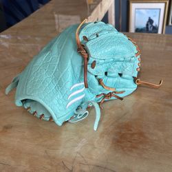 Emery 11.75 Pitchers Glove