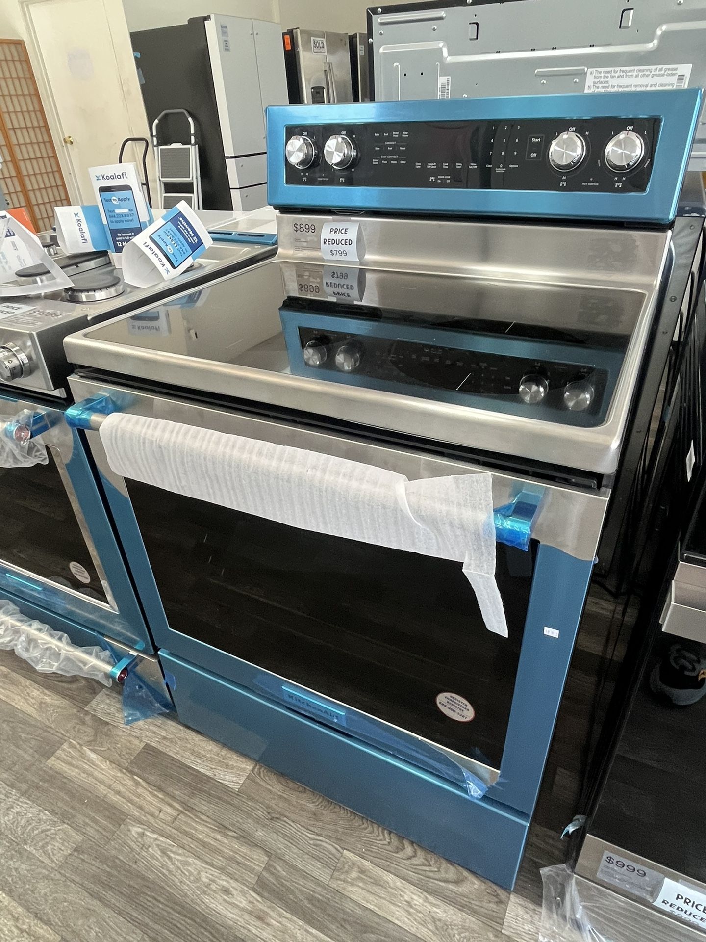 $799 Open Box Electric Range, Includes One Year Warranty