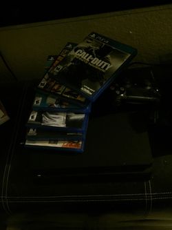 PS4 slim with games