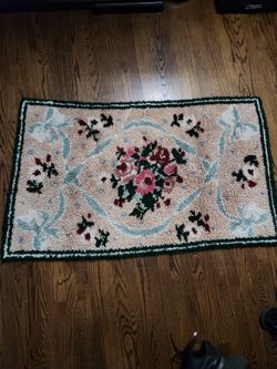 Vintage 70's Latch Hook Rug