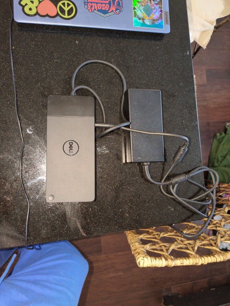 Dell Laptop Doc (Thunderbolt)