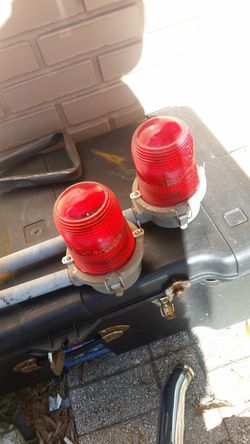 Runway lawn lights