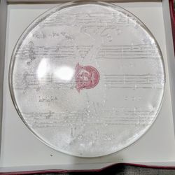 2004  NEIMAN MARCUS  12.5 "  GLASS PLATTER  RAINDEER