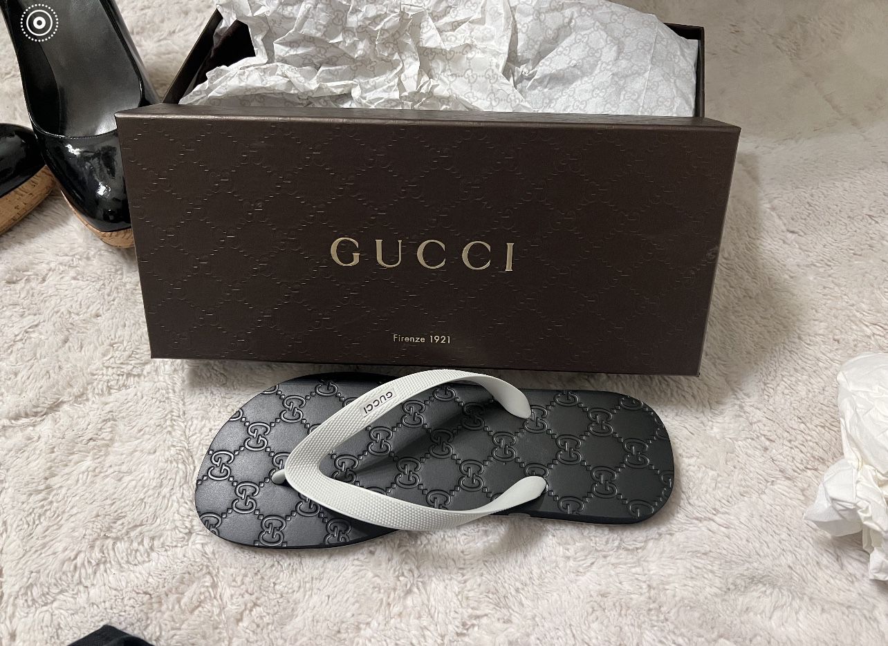 Brand New Womens Gucci Flip Flops