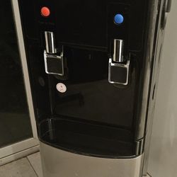 machine for hot and cold water