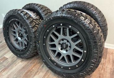 NEW 20x9 wheels wrapped in RBP 33x12.50R20 They are 6 lug gm