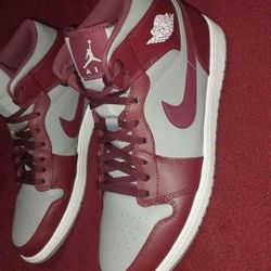 Size 13 Jordan 1 Mid "Cherrywood Red"